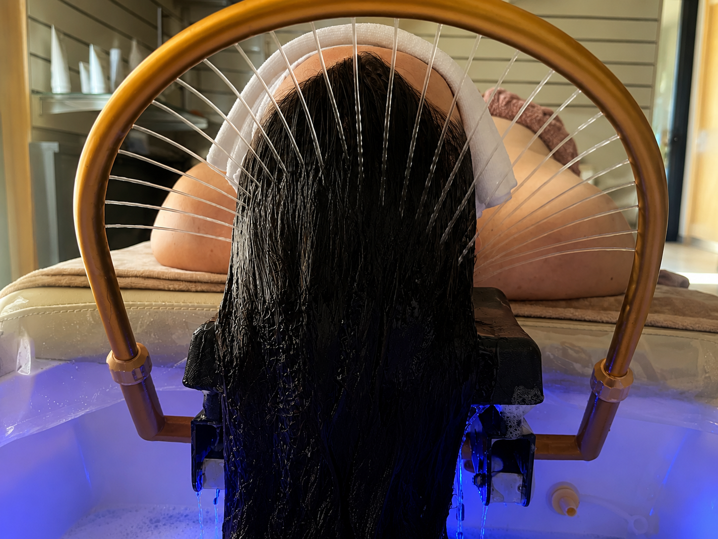 Asian Head Spa-behandling i Göteborg hos Glenda's Hair n Beauty Studio
